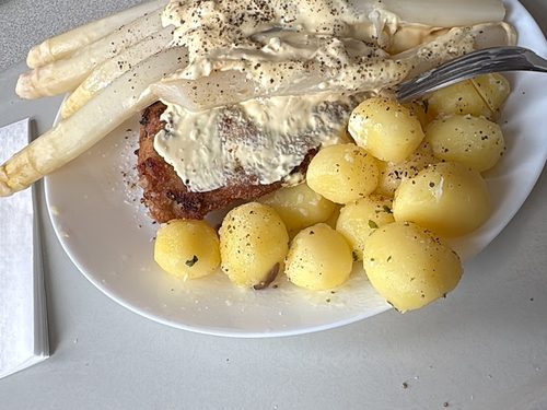 Gericht aus der Kantine Beim Dicken Andi