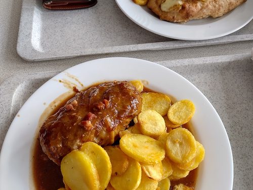 Gericht aus der Kantine Beim Dicken Andi